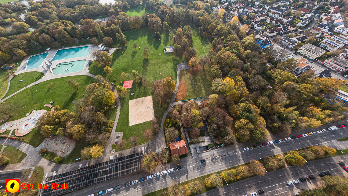 03.11.2022 -  Ostparksee mit Umgebung in Neuperlach